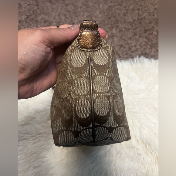 Coach Purse - Picture 13 of 16